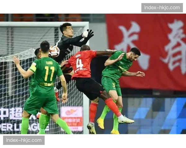 战术板：详解浙江队4-2-3-1体系如何遏制天津津门虎快速反击